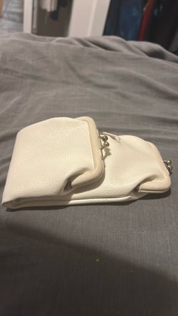 Vintage Star Brand White Leather Clutch Purse with Dual Kiss Lock