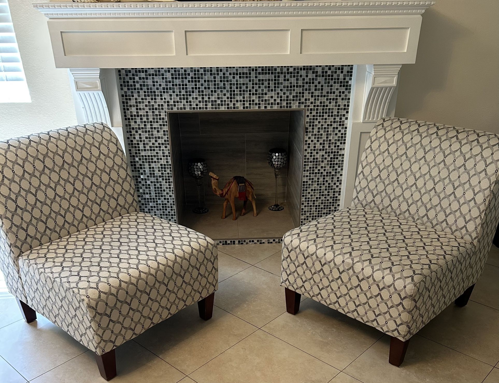 Armless Sofas