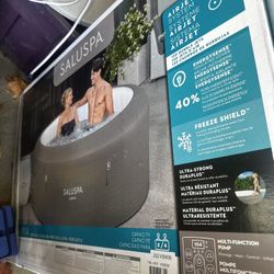 SaluSpa Laguna AirJet Hot Tub (Never Been Opened) 