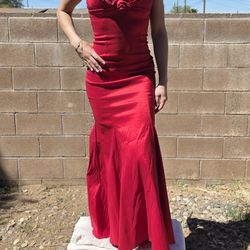 Red, size medium but feels more like a small