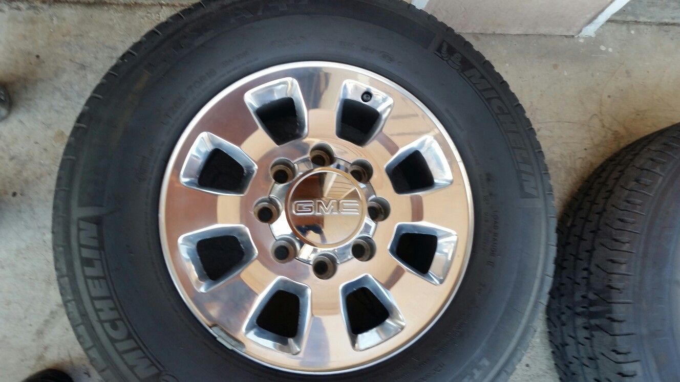 Wheels and tires 18" 8 lug gmc truck