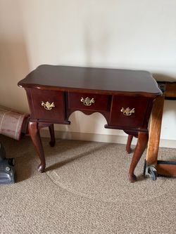 vintage Queen Anne–style mahogany 3-drawer console/sofa table