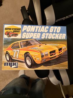 MPC 1/25 scale 1970 Pontiac GTO Super Stocker plastic model kit