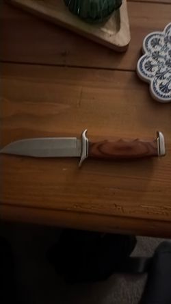 Fixed Blade Hunting Knife Wood Handle