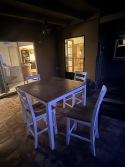 Table + Chairs