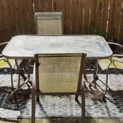 Free Outdoor Patio Dining Table And chairs