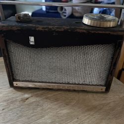 Vintage TR-55 Transistor Radio