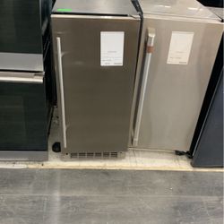 Danby Under The Counter Ice Maker 