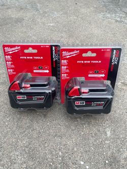 Milwaukee M18 18-Volt Lithium-Ion XC Extended Capacity 2x 5.0 Ah Battery Pack  $120  New