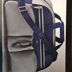 Tommy Hilfiger Men's Duffel Bag Weekend Travel Blue Grey Silver(New in Box)