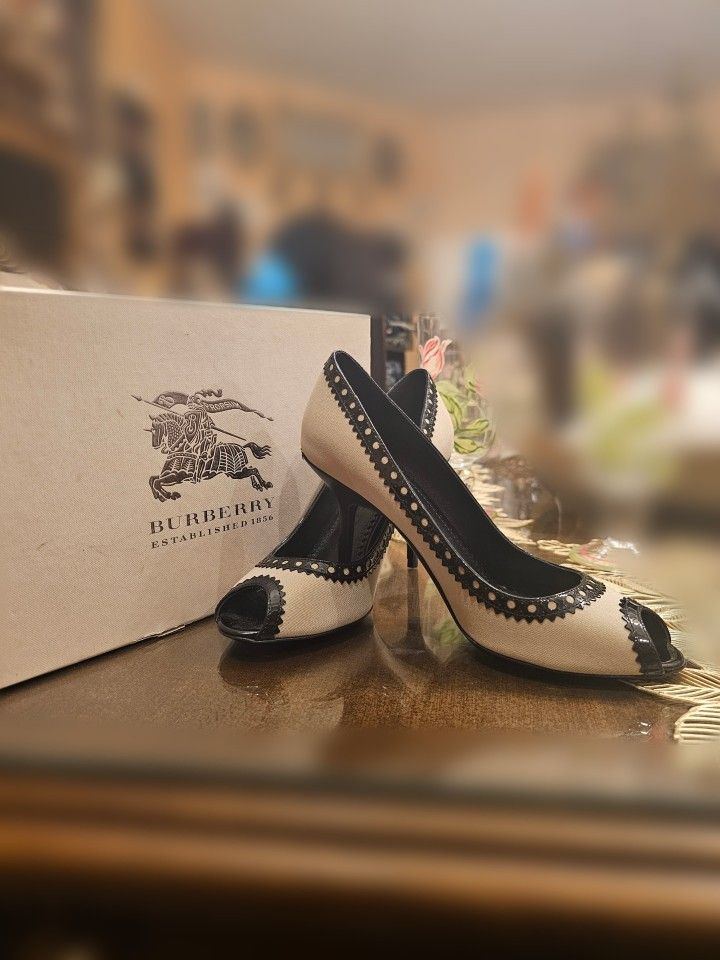 Authentic Burberry Heels – Size 38 – Excellent Condition