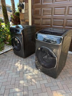 Washer and dryer set