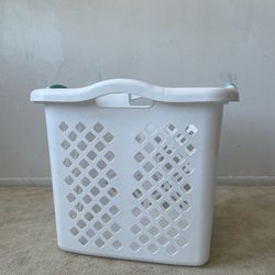 XL White Plastic Laundry Basket