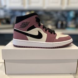 Air Jordan 1 Mid Light Mulberry