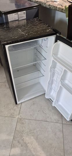 Frigidaire Mini Fridge Retro Style