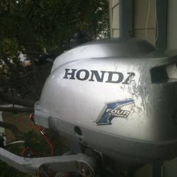 4 stroke Honda Outboard Motor