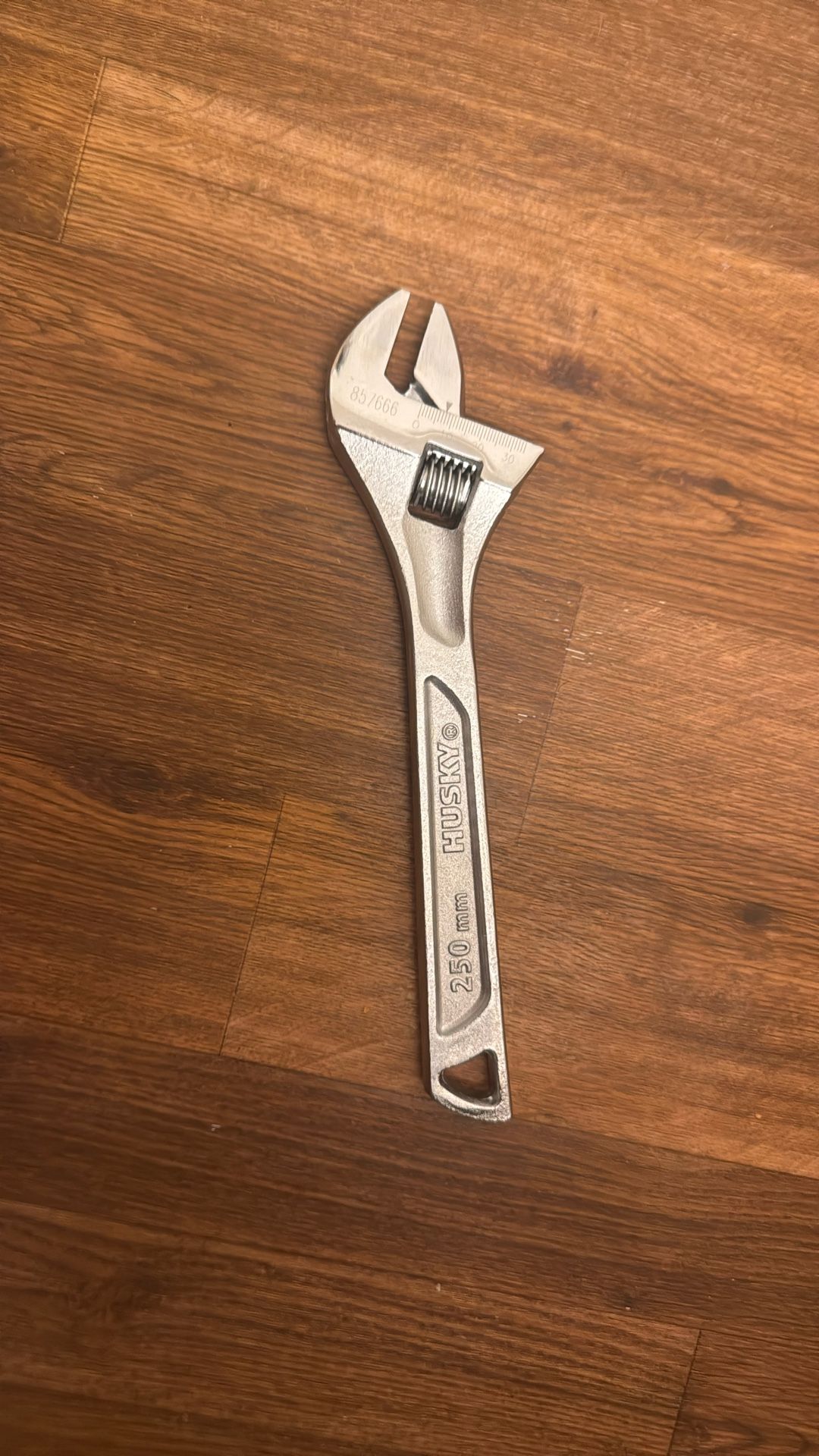 Husky 10 Inch 250 Mm Wrench 