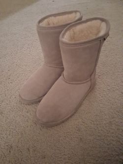 Womens Bearpaw Boots