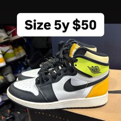 Jordan 1s size 5y