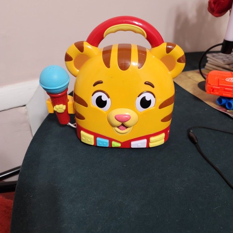 Daniel Tiger Microphone Speaker Toy