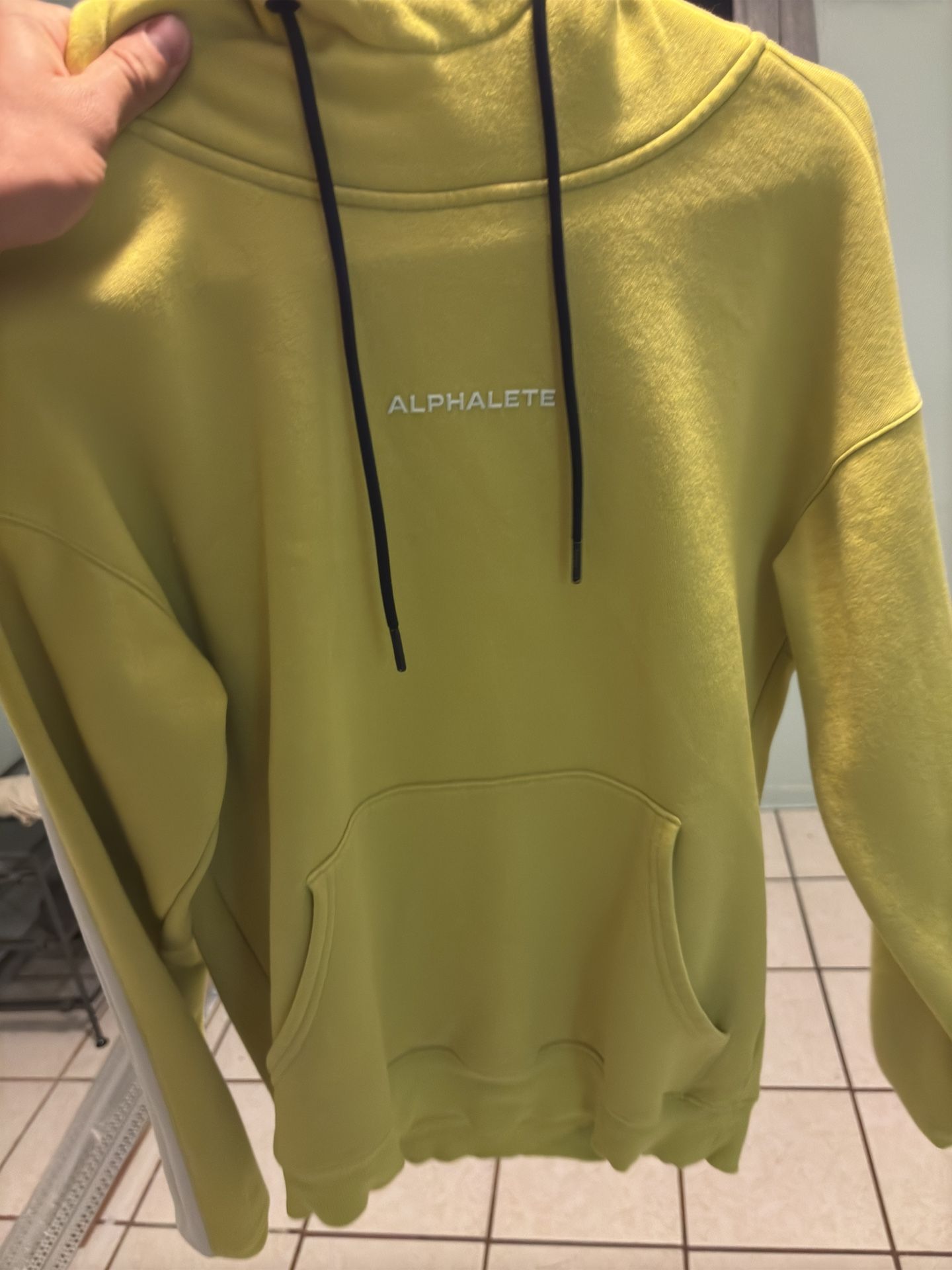 Alphalete Neon hoodie