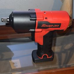 Snap On 3/8” Drive w/ Battery