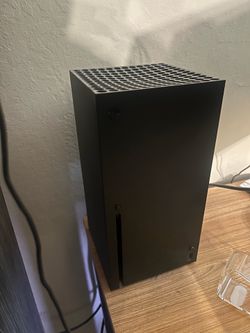 Xbox Series X 1TB Console with controller