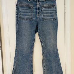 NWOT Women’s American Eagle Outfitters Jeans Super Hi Rise Flare Next Level Stretch Size 18 Regular.