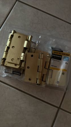 Door hinge
