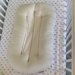 Snuggle Me Organic Baby Lounger