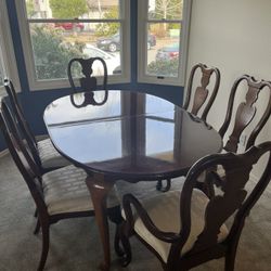 Beautiful Dining Room Table 