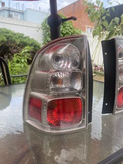 Used Saab 9-7x Left Side Tail Light Works Well For 2005,2006,2007,2008,2009 Saab