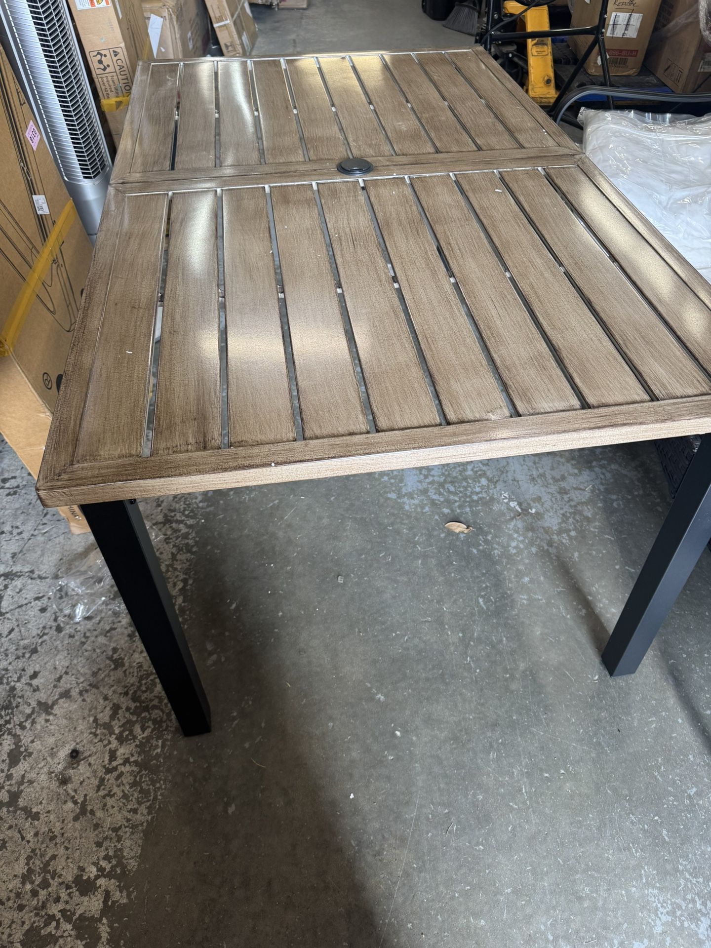 Outdoor Aluminum Table Seats 4 -6