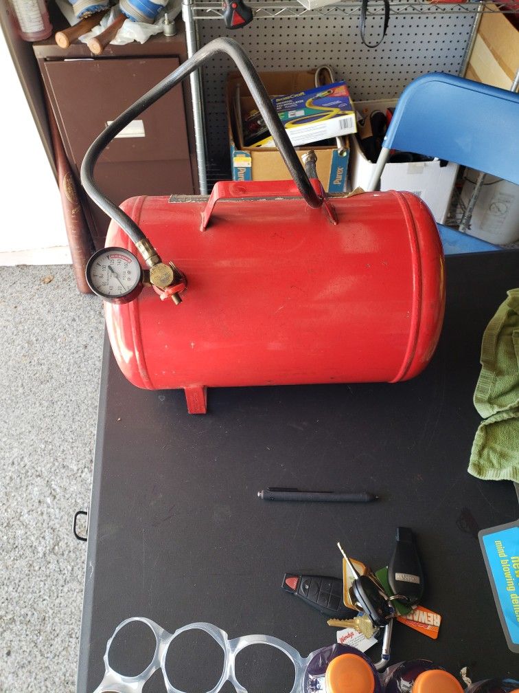 NAPA 5 Gal.Air Tank