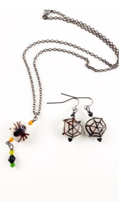 New handmade Halloween spider earrings and necklace