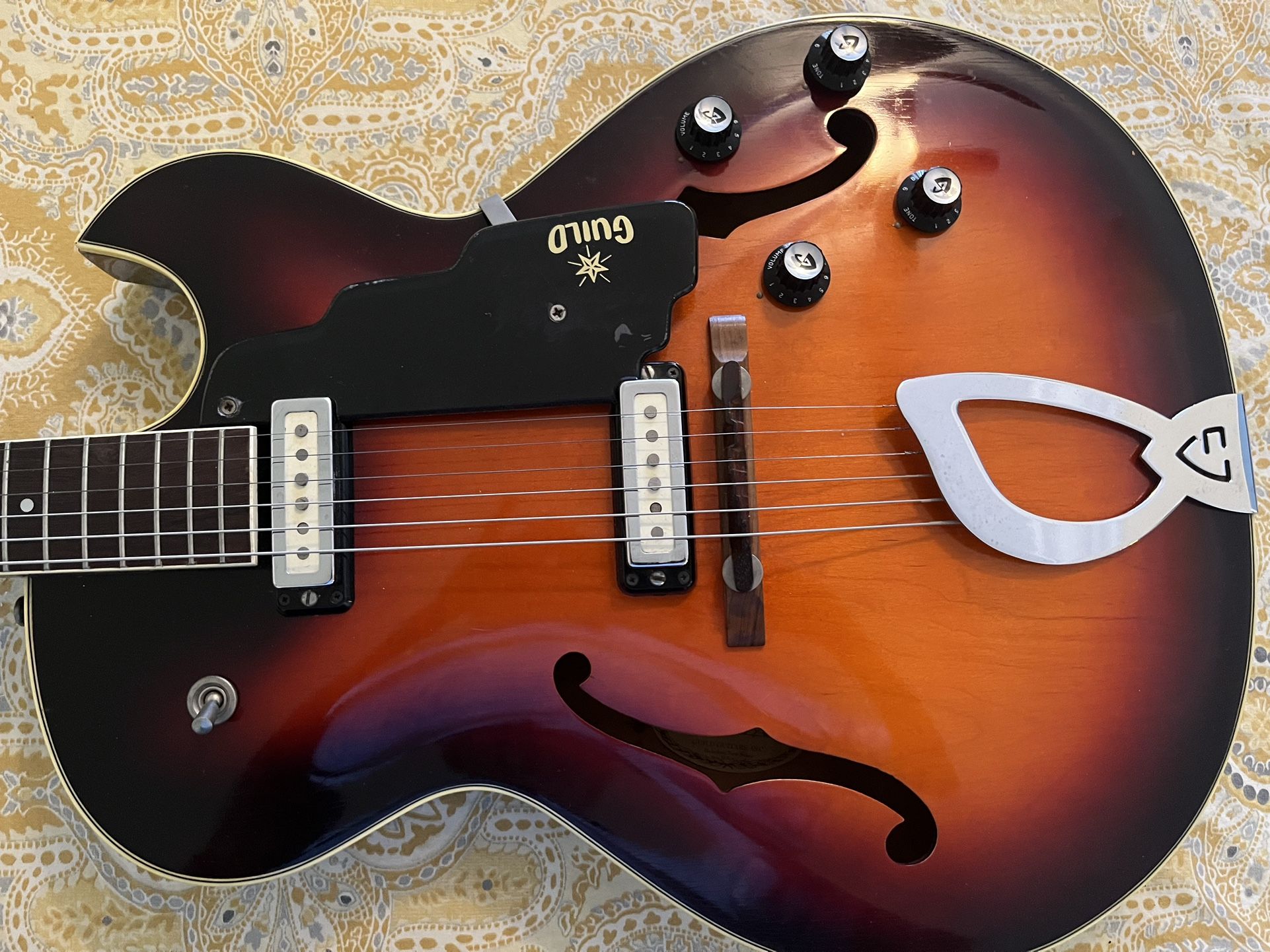 Guild T100 Electric Guitar original Vintage 1965 Model