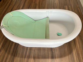 Frida 4-in-1 Grow-With-Me Bath Tub