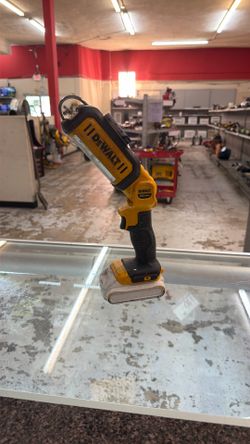 Dewalt work light with battery only
