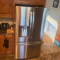 LG 36” French Door Fridge 