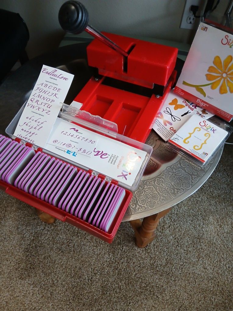 Sizzix At Home Die Cutter