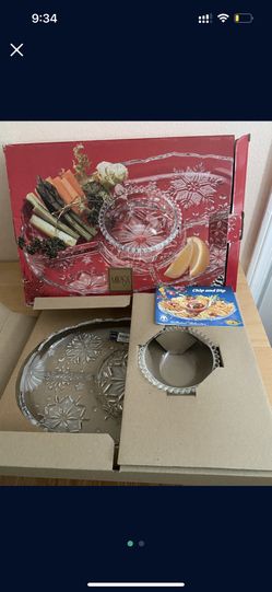 Brand New Mikasa 15” Snowflake Chip And Dip Platter
