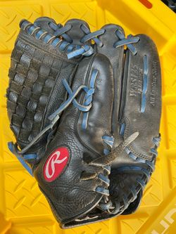 Rawlings Baseball Glove RH Throwing Glove 12.5