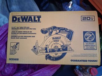 Brand new Dewalt  20v  6 1/2” skill saw  DCS565B