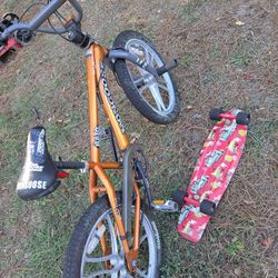 Boys 20" Bicycle & Skateboard