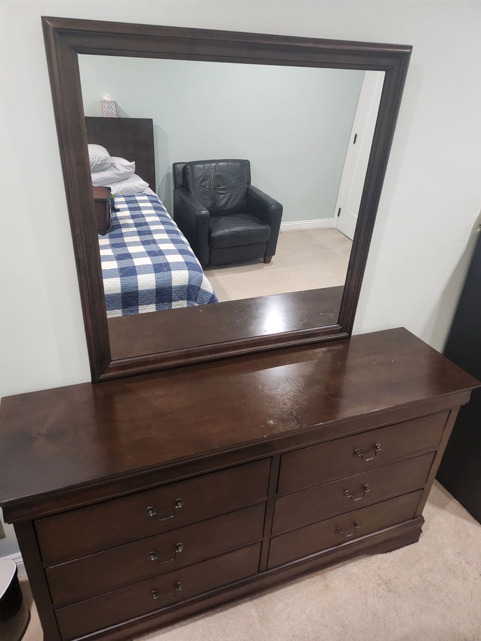 Vanity Dresser