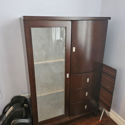 Armoire Comes With 2 Chairs