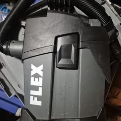 FLEX 1.6-Gallon 1 HP Cordless Wet/Dry Shop Vacuum 