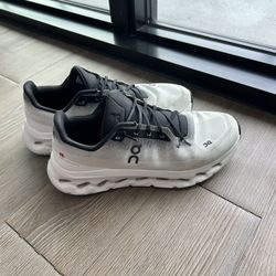 On Running Cloud Sneakers – Men’s Size 12 – Clean