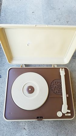 Powertronic records player