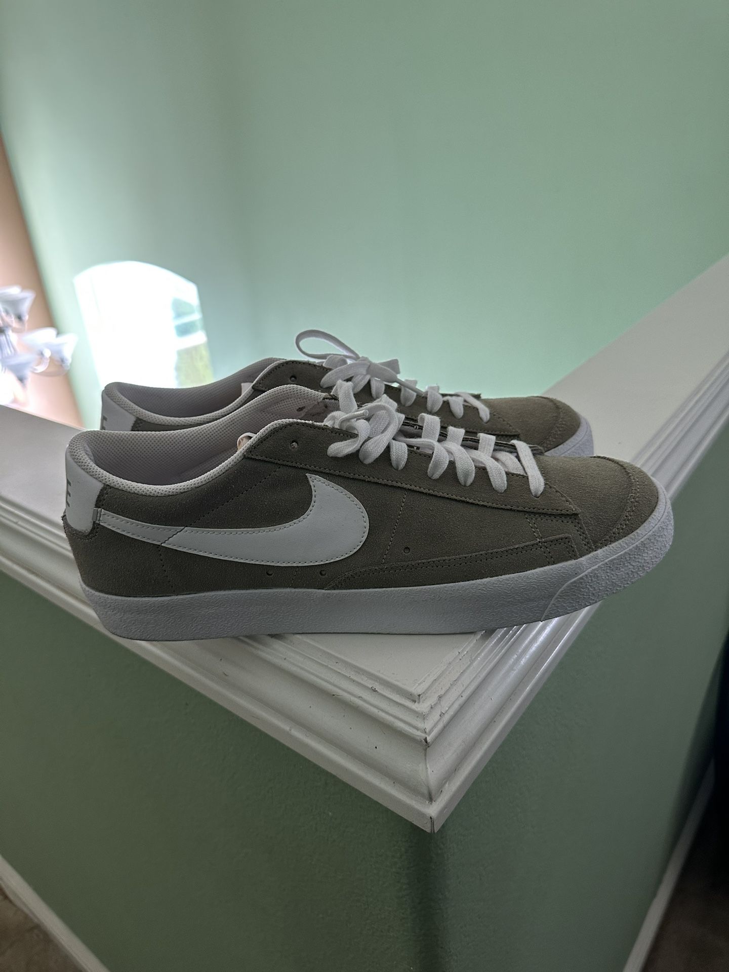 nike blazer low olive